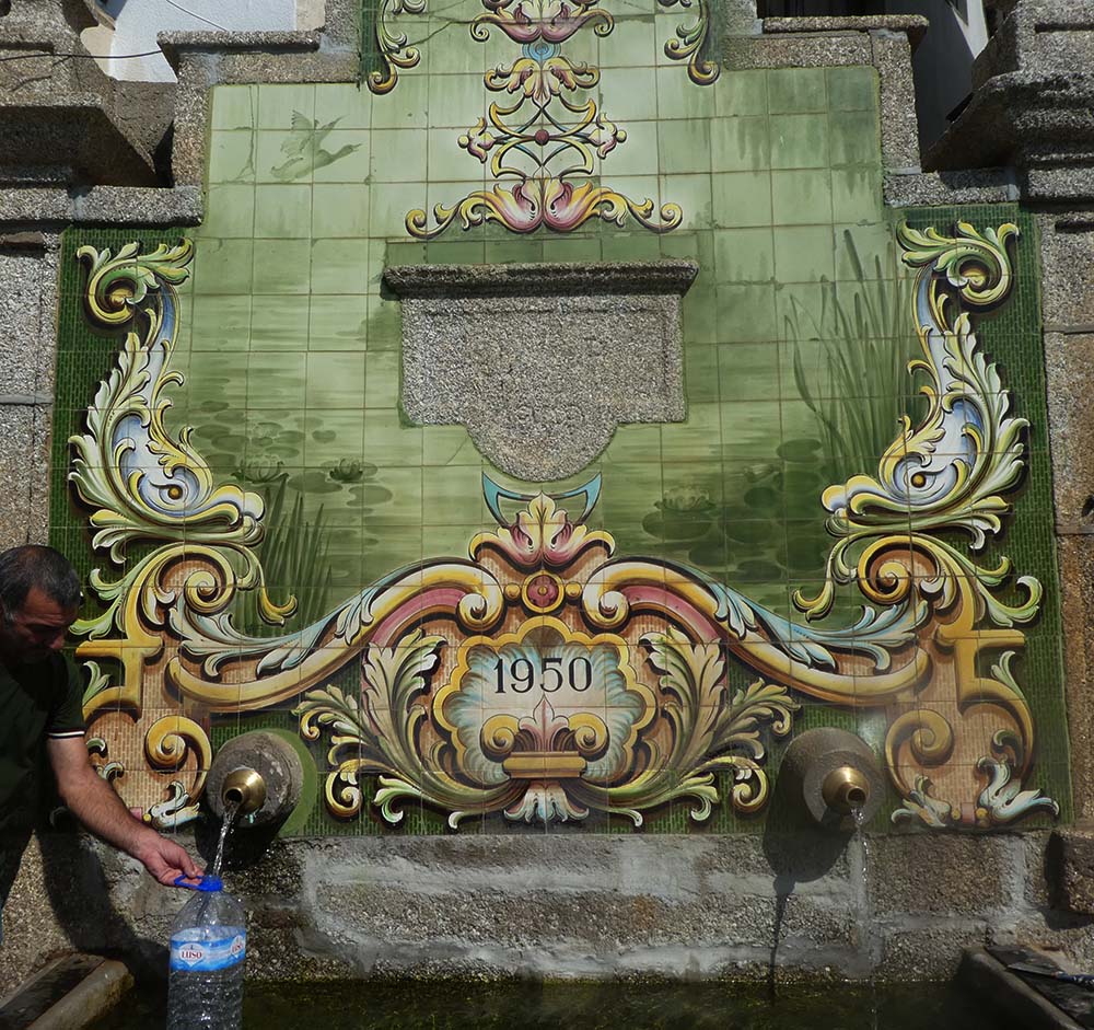 Restauro Painel de Azulejos de Silvares