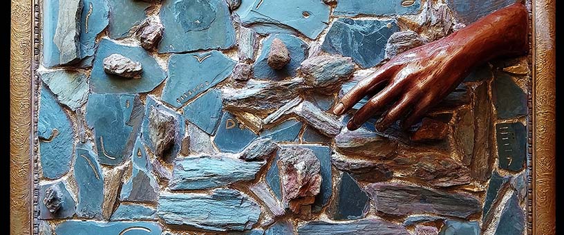 Obras concebidas com outros materiais para além da cerâmica'